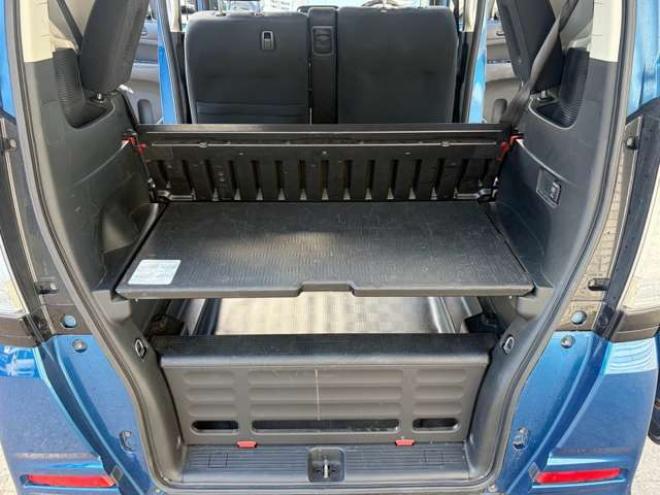 N-BOX+カスタムG 4WD　ワンオーナー車4WD　社外ナビ　地デジ　純正スターターETCスペアキー 660