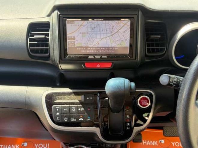 N-BOX+カスタムG 4WD　ワンオーナー車4WD　社外ナビ　地デジ　純正スターターETCスペアキー 660