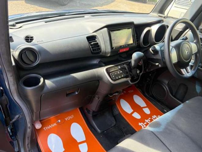 N-BOX+カスタムG 4WD　ワンオーナー車4WD　社外ナビ　地デジ　純正スターターETCスペアキー 660
