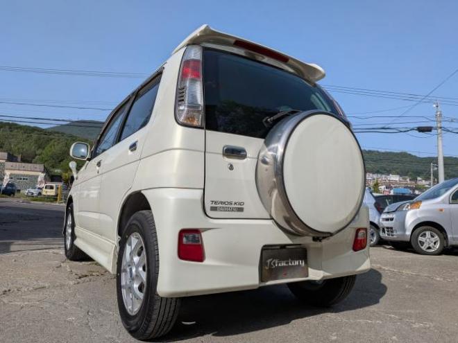 テリオスキッド カスタムL  4WD 660 5Dr