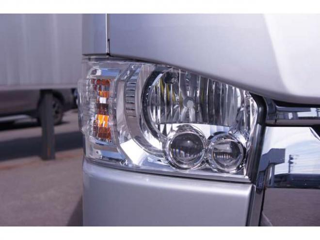 ハイエースバン2.8 スーパーGL ロング ディーゼルターボ 4WD　SDナビTV　パノラミックビューモニター　415コブラフロントスポイラー　リアスポイラー　ボンネット　18インチアルミ　ベッドキット　ローダウン　デジタルインナーミラー　LEDヘッドライト　スマートキー 2800