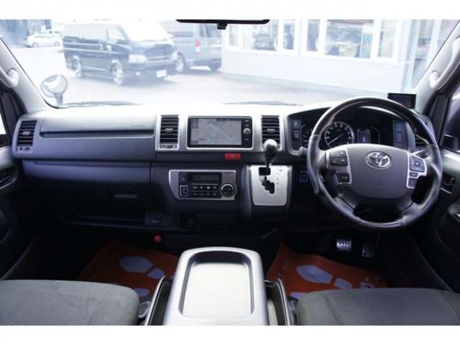 ハイエースバン2.8 スーパーGL ロング ディーゼルターボ 4WD　SDナビTV　パノラミックビューモニター　415コブラフロントスポイラー　リアスポイラー　ボンネット　18インチアルミ　ベッドキット　ローダウン　デジタルインナーミラー　LEDヘッドライト　スマートキー 2800