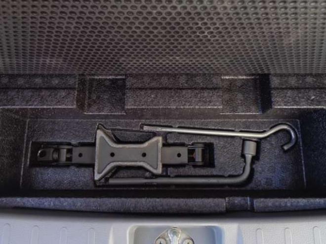 ワゴンRFX 4WD　マニュアル　夏タイヤ新品　キーレス　CDオーディオ 660