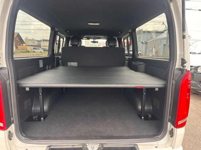 ハイエースバン2.8 スーパーGL ダークプライムII ロングボディ ディーゼルターボ 4WD　ESSEX　FスポイラーVer3 サイドライナー リアライナー フロアマッド ENCD17インチ YOKOHAMA PA03 ハーフレザーシート Pスタート リアヒーター&クーラー 社外テールランプ OPLEDヘッドライト ベッドキット 2800