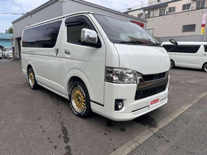ハイエースバン2.8 スーパーGL ダークプライムII ロングボディ ディーゼルターボ 4WD　ESSEX　FスポイラーVer3 サイドライナー リアライナー フロアマッド ENCD17インチ YOKOHAMA PA03 ハーフレザーシート Pスタート リアヒーター&クーラー 社外テールランプ OPLEDヘッドライト ベッドキット 2800