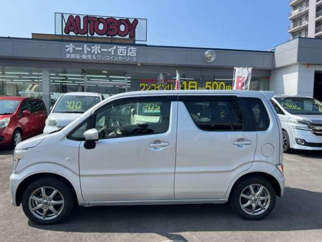 ワゴンRFA 4WD　キーレス　ナビ　ブルートゥース　シートヒーター　横滑り防止　ETC　電動格納ミラー 660