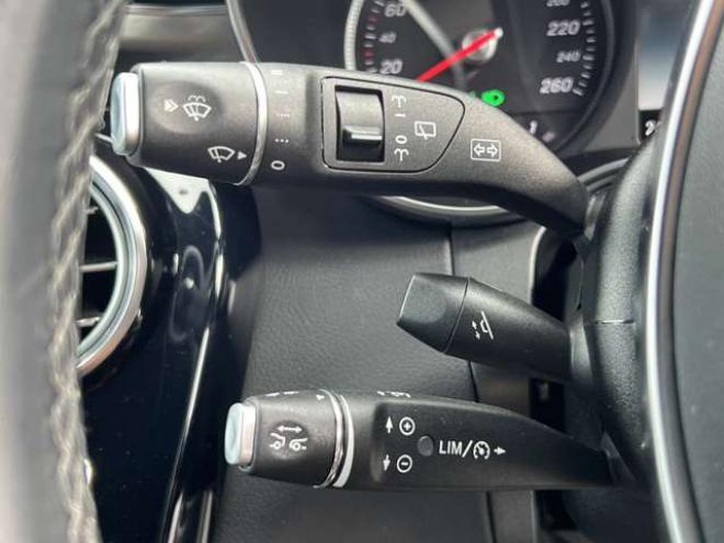 ベンツGLC 220 d 4マチック スポーツ ディーゼルターボ 4WD　純正ナビ　全方位カメラ　フルセグTV　ディストロニックプラス　全席シートヒーター　パークトロニック　LEDヘッドライト　電動リアゲート　パドルシフト　ハーフレザー　アンサーバック　アンビエントライト 正規輸入車 2100