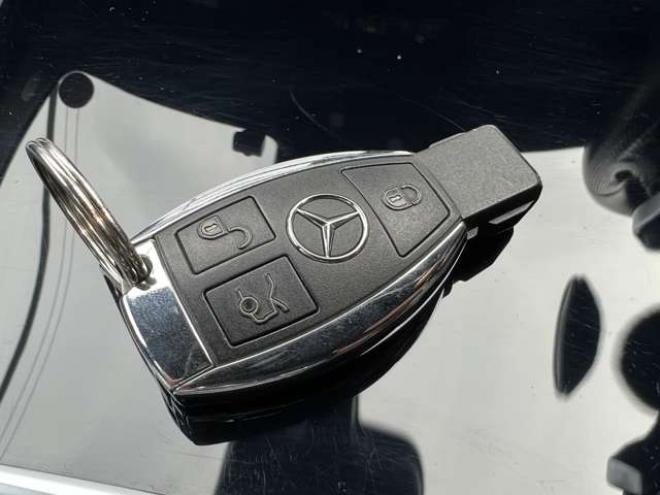ベンツGLC 220 d 4マチック スポーツ ディーゼルターボ 4WD　純正ナビ　全方位カメラ　フルセグTV　ディストロニックプラス　全席シートヒーター　パークトロニック　LEDヘッドライト　電動リアゲート　パドルシフト　ハーフレザー　アンサーバック　アンビエントライト 正規輸入車 2100