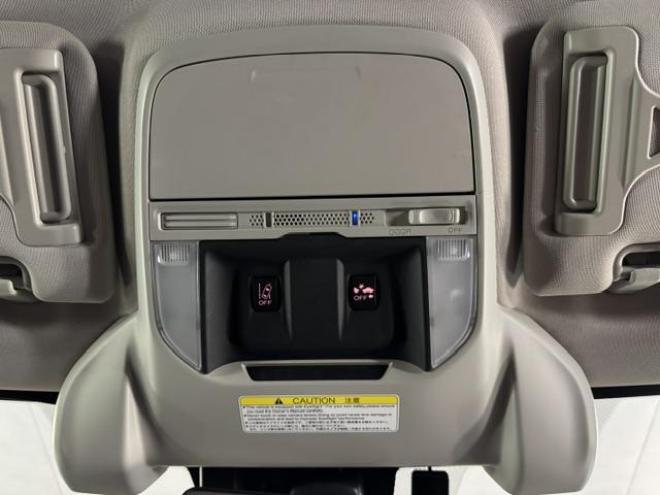 フォレスターアドバンス　ハイブリッド　本州仕入　ワンオーナー　寒冷地仕様　禁煙車　純正１８インチＡＷ　社外１７ＡＷ＋スタッドレスタイヤ付　衝突軽減アイサイト＆レーダークルーズコントロール　純正デジタルインナーミラー　純正レザーシート 4WD 2000 5Dr