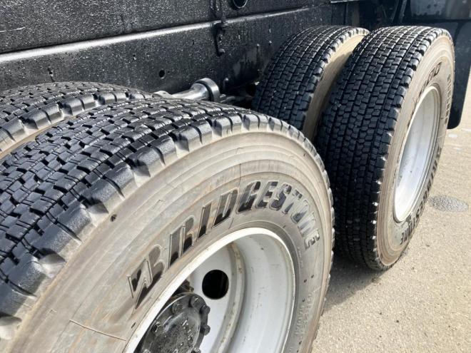 ギガ中古　ロング深ダンプ　大型トラック