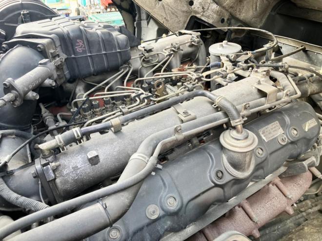 ギガ中古　ロング深ダンプ　大型トラック