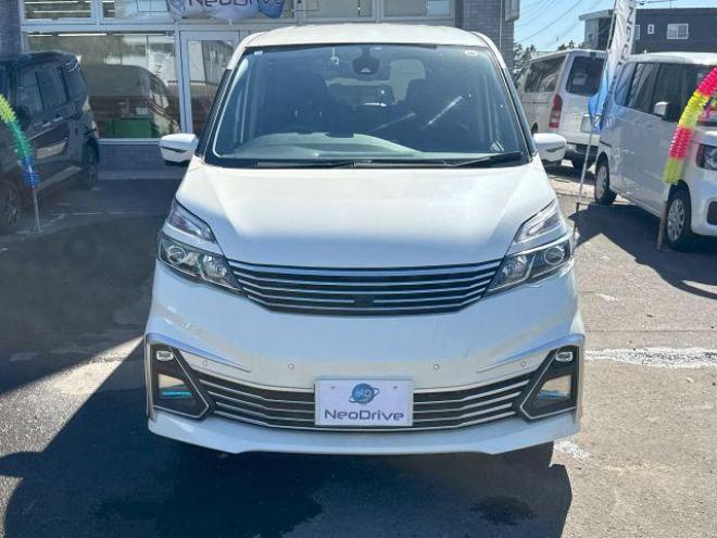 セレナ2.0ライダー 4WD　ローンが不安な方＜優遇ローン＞　本州仕入　寒冷地仕様　 純正ナビ　後席モニター 4WD 2000 5Dr