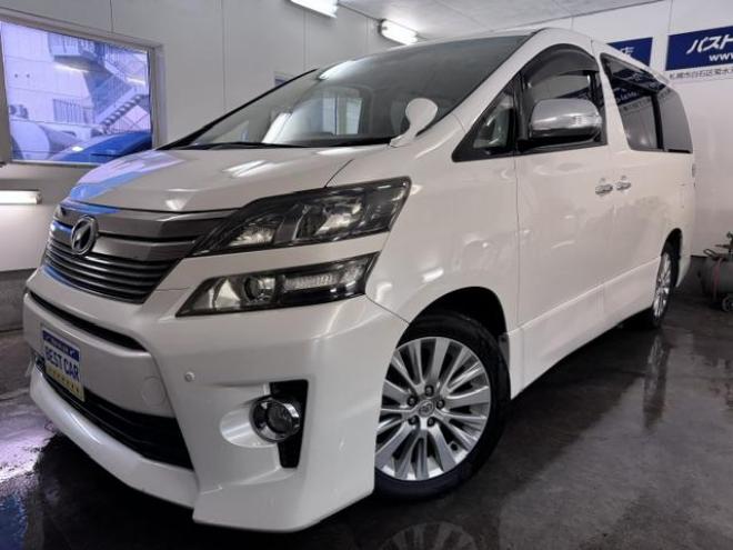 ヴェルファイア２．４Ｚ　後期型　禁煙車　純正リアフリップダウンモニター　純正１８インチＡＷ　社外１６ＡＷ＋スタッドレスタイヤ　両側パワースライドドア　純正ナビ　地デジ　ＤＶＤ再生　Ｂｌｕｅｔｏｏｔｈオーディオ　バックカメラ 4WD 2400 5Dr