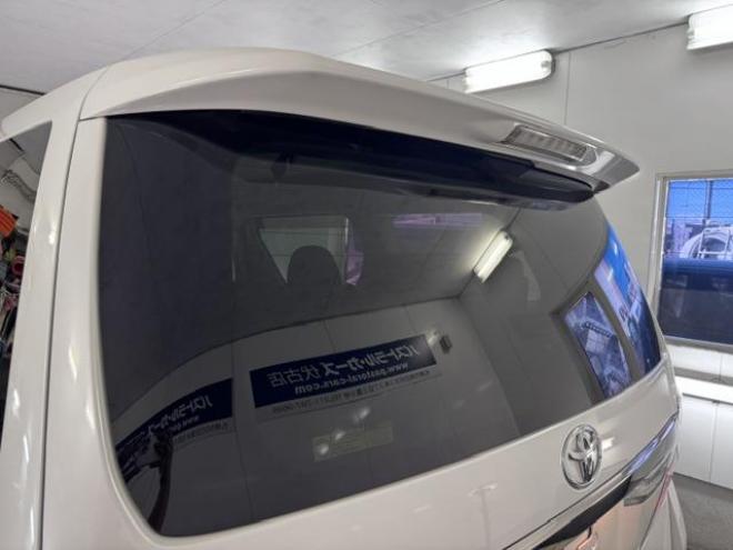 ヴェルファイア２．４Ｚ　後期型　禁煙車　純正リアフリップダウンモニター　純正１８インチＡＷ　社外１６ＡＷ＋スタッドレスタイヤ　両側パワースライドドア　純正ナビ　地デジ　ＤＶＤ再生　Ｂｌｕｅｔｏｏｔｈオーディオ　バックカメラ 4WD 2400 5Dr