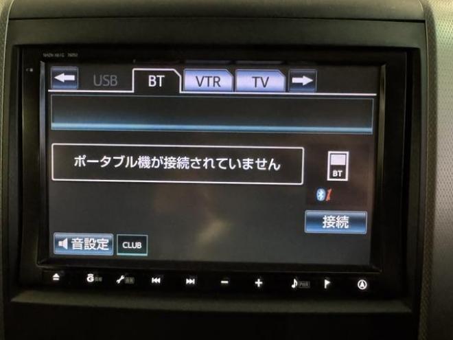 ヴェルファイア２．４Ｚ　後期型　禁煙車　純正リアフリップダウンモニター　純正１８インチＡＷ　社外１６ＡＷ＋スタッドレスタイヤ　両側パワースライドドア　純正ナビ　地デジ　ＤＶＤ再生　Ｂｌｕｅｔｏｏｔｈオーディオ　バックカメラ 4WD 2400 5Dr