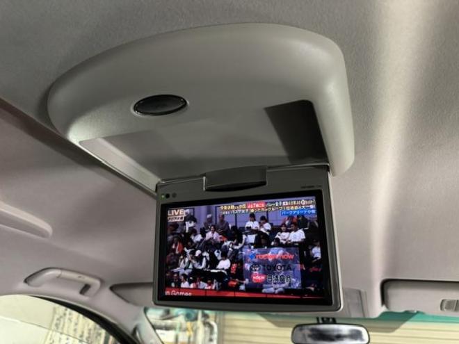 ヴェルファイア２．４Ｚ　後期型　禁煙車　純正リアフリップダウンモニター　純正１８インチＡＷ　社外１６ＡＷ＋スタッドレスタイヤ　両側パワースライドドア　純正ナビ　地デジ　ＤＶＤ再生　Ｂｌｕｅｔｏｏｔｈオーディオ　バックカメラ 4WD 2400 5Dr