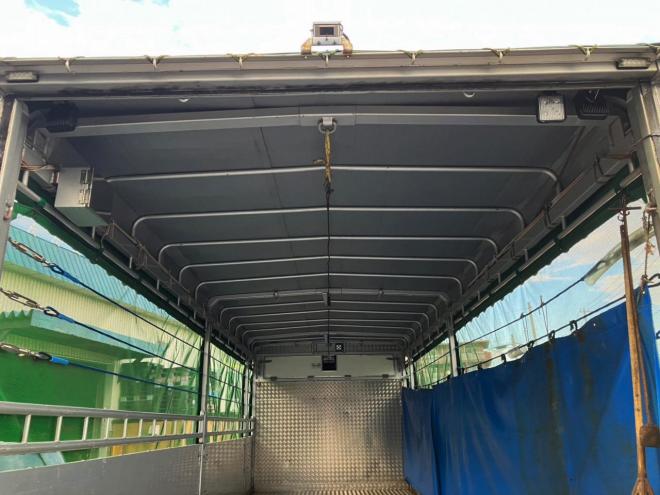 フォワード中古　増tワイド家畜運搬車　大型トラック
