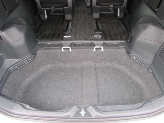 ヴォクシー2.0 S-Z 4WD　GRエアロ/WORK20インチアルミホイール/RSR車高調/純正ナビ/フルセグTV/バックカメラ/両側パワースライドドア/レーダークルーズコントロール/純正フリップダウンモニター/ビルトインETC 2000