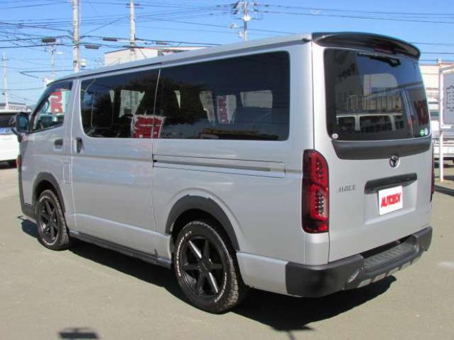 ハイエースバン2.8 DX ロング ディーゼルターボ 4WD　キーレス 両側スライドドア　415SAFARI丸目キッド 衝突被害軽減システム 車線逸脱防止 横滑り防止 パワーヒート オートハイビーム バックカメラ メモリーナビ フルセグTV 電動格納ミラー 2800