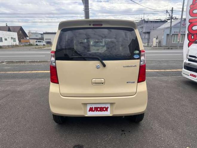ワゴンRFX リミテッド 4WD　Pスタート ISOFIX対応 助手席アンダーボックス ステアリングスイッチ アイドリングストップ　レベライザー 前席シートヒーター　オートエアコン ケンウッド1DIN　AM FM CD USB スマートキー 社外エンスタ 660