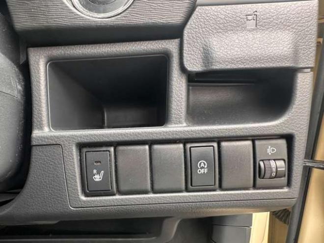 ワゴンRFX リミテッド 4WD　Pスタート ISOFIX対応 助手席アンダーボックス ステアリングスイッチ アイドリングストップ　レベライザー 前席シートヒーター　オートエアコン ケンウッド1DIN　AM FM CD USB スマートキー 社外エンスタ 660