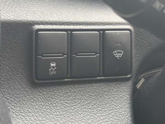 シエンタ1.5 G 4WD　両側パワースライドドア Pスタート ステアリングスイッチ　社外7インチナビ  Bカメラ Bluetooth ワンセグTV 横滑り防止 車線逸脱防止 USBポート 前後ドラレコ 純正エンジンスターターISOFIX対応 オートハイビーム 1500