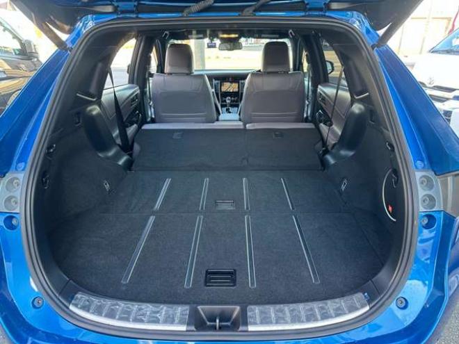 ハリアー2.0 プレミアム アドバンストパッケージ スタイルアッシュ 4WD　前席パワーシート ハーフレザーシート JBLスピーカー パワーバックドア ステアリングスイッチ クルコン オートハイビーム 横滑り防止 車線逸脱防止 シートメモリー 純正9インチナビ　Bluetooth 純正エンスタ ISOFIX 2000