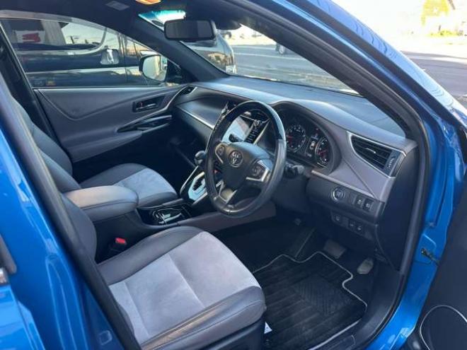 ハリアー2.0 プレミアム アドバンストパッケージ スタイルアッシュ 4WD　前席パワーシート ハーフレザーシート JBLスピーカー パワーバックドア ステアリングスイッチ クルコン オートハイビーム 横滑り防止 車線逸脱防止 シートメモリー 純正9インチナビ　Bluetooth 純正エンスタ ISOFIX 2000