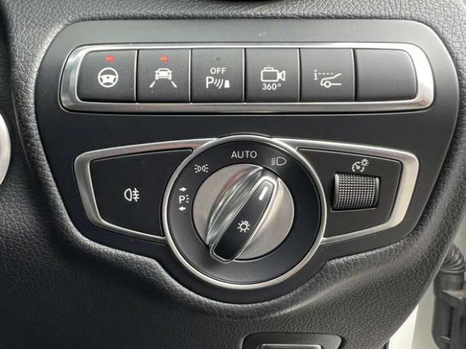 ベンツGLC 220 d 4マチック スポーツ ディーゼルターボ 4WD　純正ナビ　全方位カメラ　フルセグTV　ディストロニックプラス　全席シートヒーター　パークトロニック　LEDヘッドライト　電動リアゲート　パドルシフト　ハーフレザー　アンサーバック　アンビエントライト 正規輸入車 2100