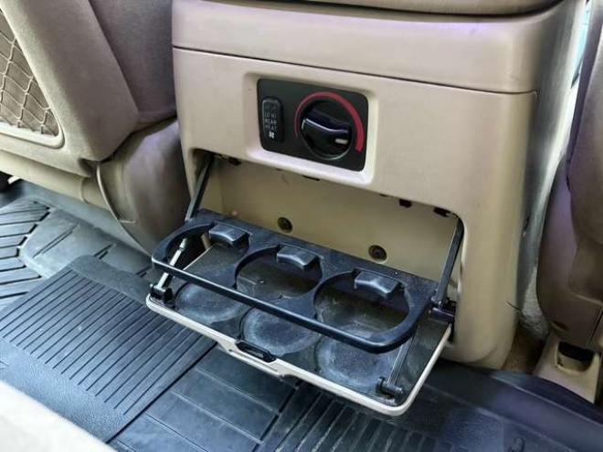 ランドクルーザー100 4.2 VXリミテッド Gセレクション ディーゼルターボ 4WD　エンジンスターター　前後ヒッチメンバー　サンルーフ 4200