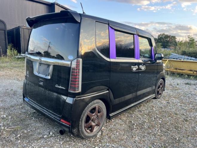 N-BOXカスタムGターボパッケージ 4WD 660 5Dr