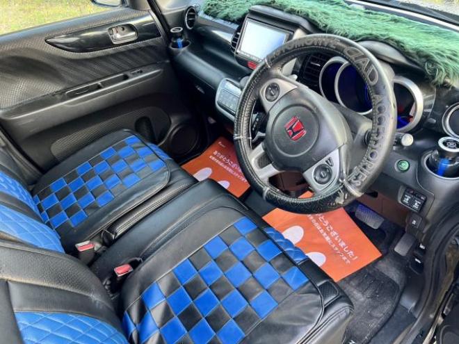 N-BOXカスタムGターボパッケージ 4WD 660 5Dr