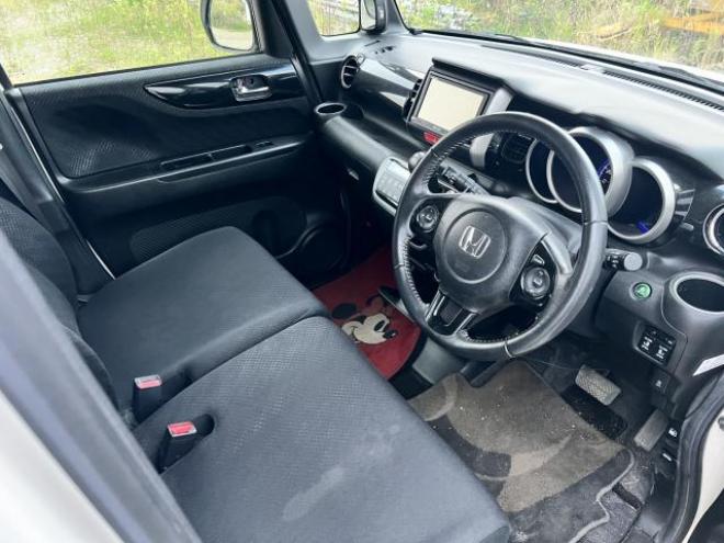 N-BOXカスタムGターボSS 4WD 660 5Dr