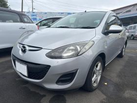 デミオ　 4WD 1300 5Dr