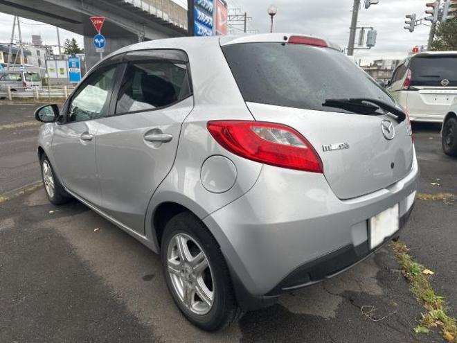 デミオ 4WD 1300 5Dr