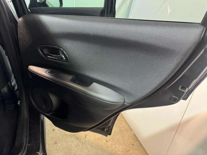 ヴェゼル1.5 ハイブリッド X 4WD　ナビ　TV　Bカメラ　Bluetooth　夏冬タイヤ 1500