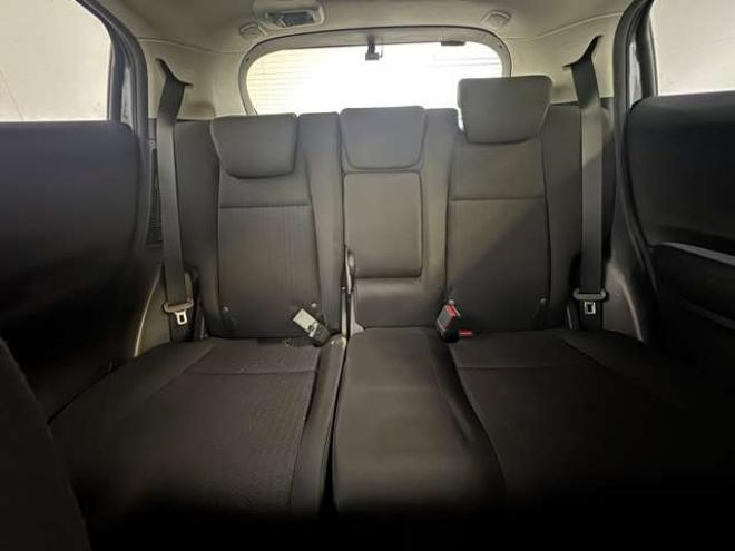 ヴェゼル1.5 ハイブリッド X 4WD　ナビ　TV　Bカメラ　Bluetooth　夏冬タイヤ 1500