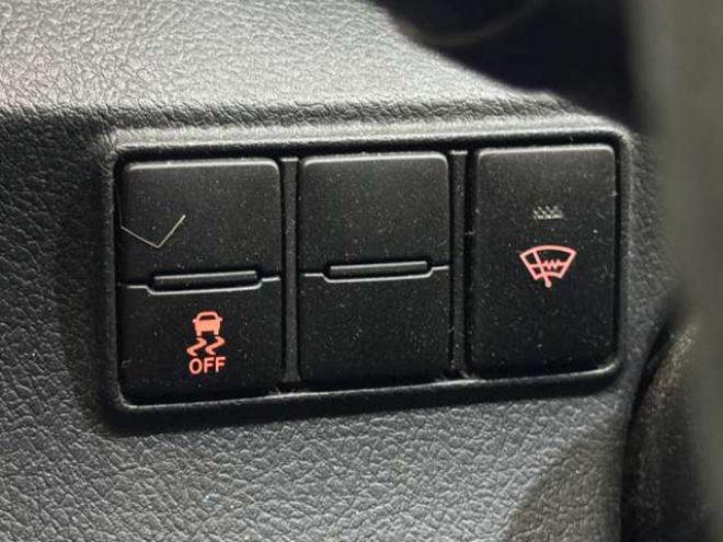 シエンタ1.5 X Vパッケージ 4WD　夏冬タイヤ　ナビ　TV　Bカメラ Bluetooth 1500
