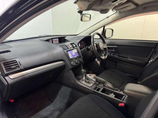 インプレッサXV2.0i-L アイサイト 4WD　ナビ　TV　Bluetooth　夏冬タイヤ 2000