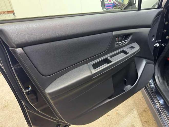インプレッサXV2.0i-L アイサイト 4WD　ナビ　TV　Bluetooth　夏冬タイヤ 2000