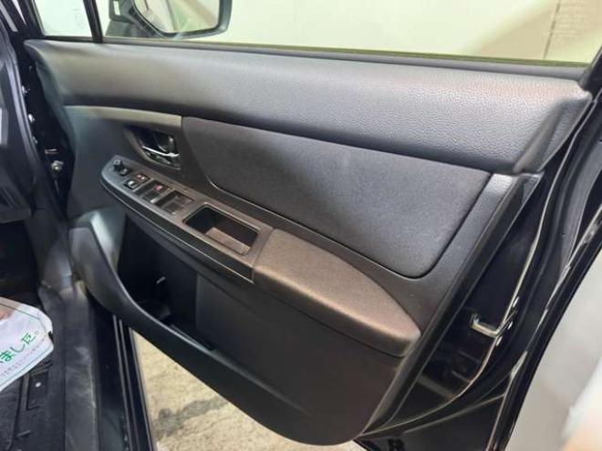 インプレッサXV2.0i-L アイサイト 4WD　ナビ　TV　Bluetooth　夏冬タイヤ 2000