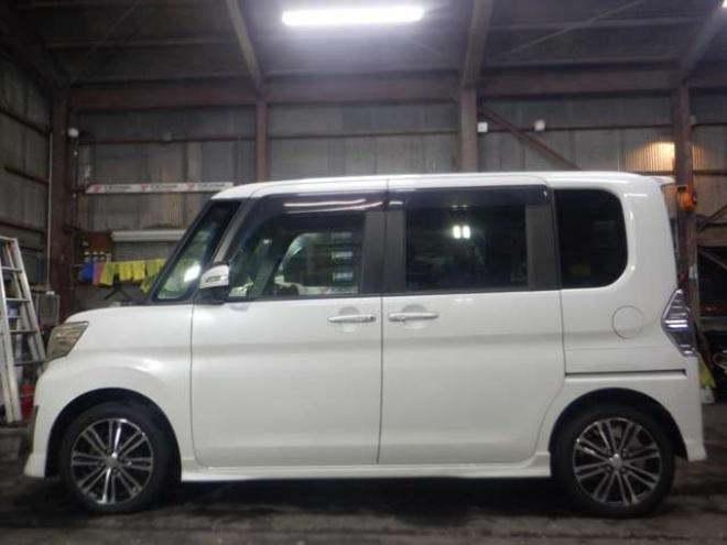 タントカスタム RS SA 4WD　4WD　寒冷地仕様　ナビ　フルセグTV　B/T　純正エンスタ　バックカメラ　両側パワスラ　アイドリングストップ　LEDヘッドライト　フォグランプ　サンシェード　ドアバイザー　スマートキー　Pスタート 660