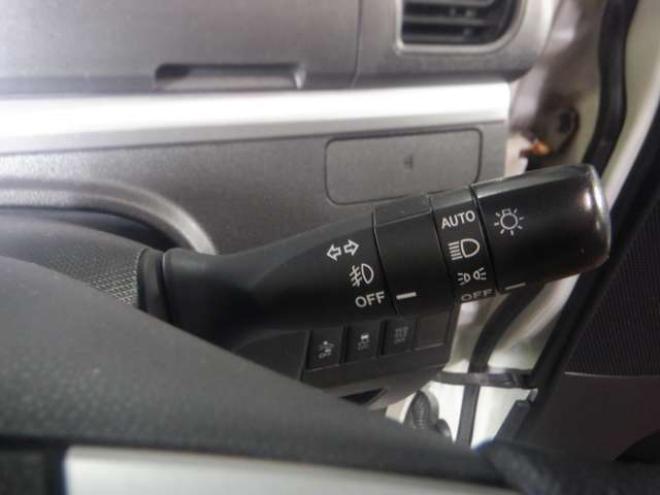 タントカスタム RS SA 4WD　4WD　寒冷地仕様　ナビ　フルセグTV　B/T　純正エンスタ　バックカメラ　両側パワスラ　アイドリングストップ　LEDヘッドライト　フォグランプ　サンシェード　ドアバイザー　スマートキー　Pスタート 660