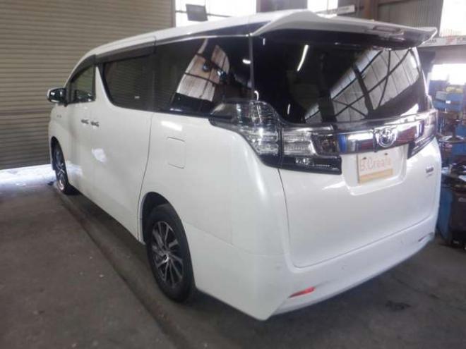 ヴェルファイアハイブリッド 2.5 V E-Four 4WD　本州仕入・ナビ・TV・B/T・フロントカメラ・バックカメラ・両側電動・ハーフレザーシート・LEDヘッドライト・メモリー付き電動シート・スマートキー・プッシュスタート・クルコン・クリアランスソナー・ETC 2500