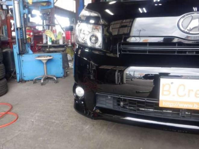 ヴォクシー2.0 X 4WD　ナビ・TV・バックカメラ・両側電動スライドドア・エンスタ・フリップダウンモニター・寒冷地仕様・ワイパーデアイサー・リアヒーター・フルフラットシート・3列シート・フォグランプ・オートエアコン・AUX 2000
