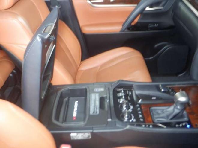 レクサスLX 570 4WD　本州仕入・ナビ・TV・B/T・全方位カメラ・サンルーフ・革シート・マクレビ・モデリスタエアロ・マフラー・リアエンタメ・LEDヘッドライト・パワーバックドア・HUD・BSM・クールボックス・シートヒーター・ 5700