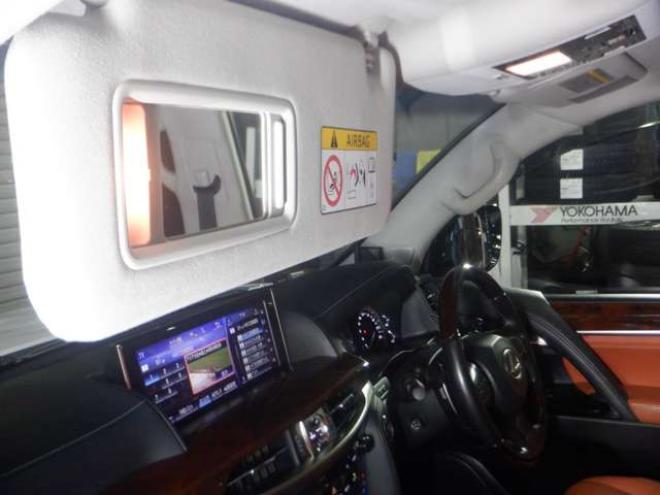 レクサスLX 570 4WD　本州仕入・ナビ・TV・B/T・全方位カメラ・サンルーフ・革シート・マクレビ・モデリスタエアロ・マフラー・リアエンタメ・LEDヘッドライト・パワーバックドア・HUD・BSM・クールボックス・シートヒーター・ 5700