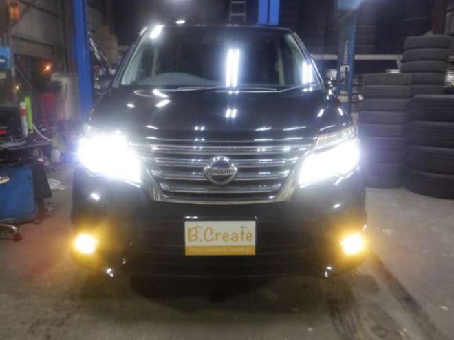 セレナ2.0 ハイウェイスター 4WD　ナビ・TV・Bカメラ・B/T・両側電動・LEDヘッドライト・フリップダウンモニター・後期型・インテリキー・プッシュスタート・クルコン・アイドリングストップ・純正エンスタ・フルフラットシート・ト・寒冷地仕様 2000