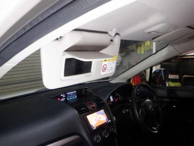 インプレッサスポーツ 1.6 i-L 4WD　ナビ・TV・B/T・Bカメラ・アイドリングストップ・スマートキー・プッシュスタート・HID・ヘッドライトウォッシャー・ETC・フォグランプ・オートエアコン・ドアバイザー・DVD再生 1600
