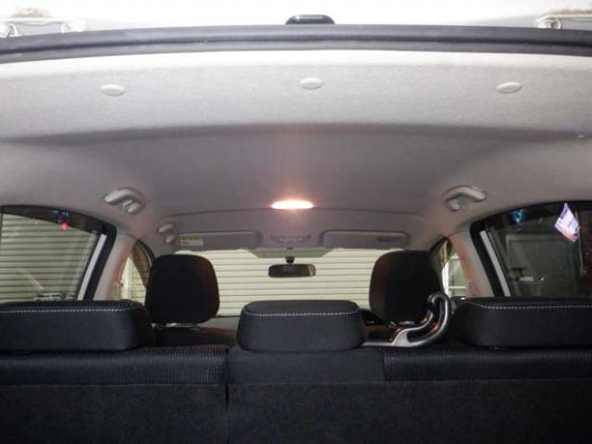 インプレッサスポーツ 1.6 i-L 4WD　ナビ・TV・B/T・Bカメラ・アイドリングストップ・スマートキー・プッシュスタート・HID・ヘッドライトウォッシャー・ETC・フォグランプ・オートエアコン・ドアバイザー・DVD再生 1600